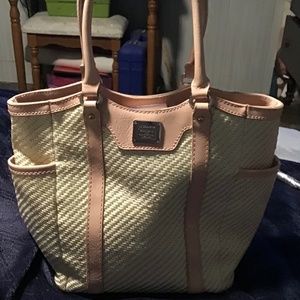 LIZ CLAIBORNE SMALL HANDBAG